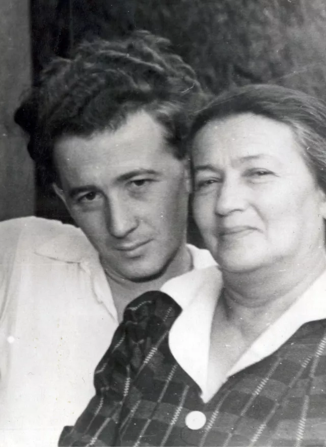 Leonid Dusman and his mother Sarah Dusman Leonid Dusman and his mother Sarah Dusman