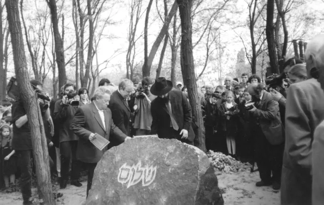 Leonid Dusman at the foundation of the memorial 'Jews - victims of the Holocaust' in Odessa Leonid Dusman at the foundation of the memorial 'Jews - victims of the Holocaust' in Odessa