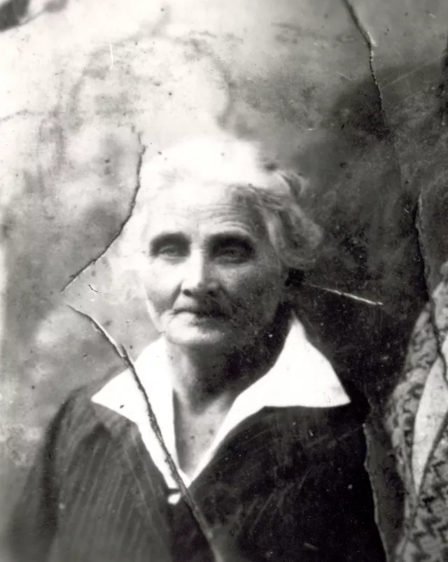Moisey Goihberg's maternal grandmother, Blima Voloshyna Moisey Goihberg's maternal grandmother, Blima Voloshyna