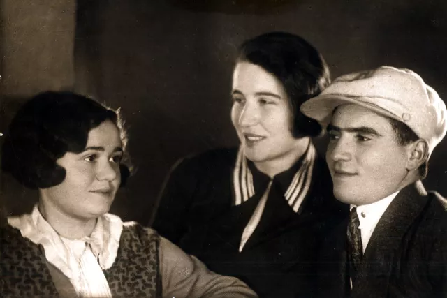 Mina Gomberg's parents Ilia and Surah Roitman with a friend Mina Gomberg's parents Ilia and Surah Roitman with a friend