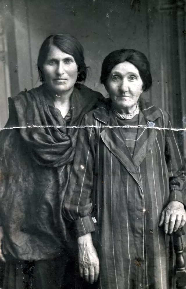 Chava Shteinberg and Riva Vilenskaya