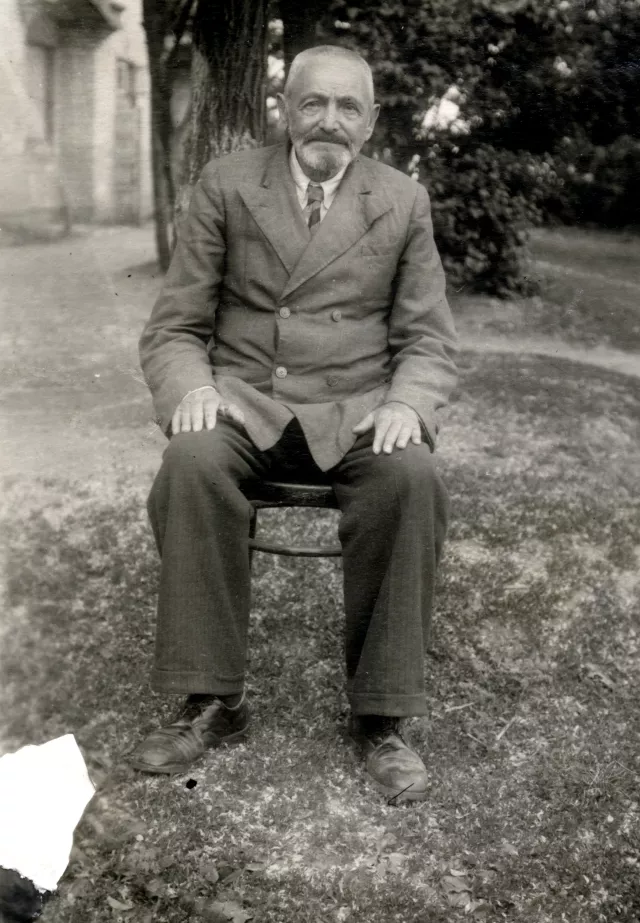 Tsylia Aguf's grandfather Khaim-Duvid Polischuk