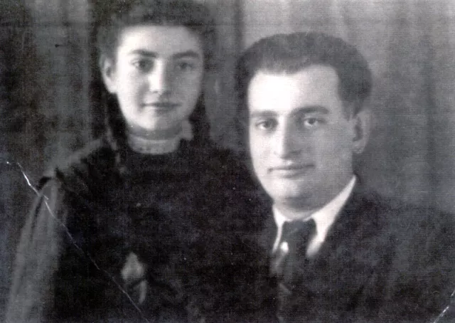 Semyon Gun with his brother Alexandr  and sister Bella Semyon Gun with his brother Alexandr  and sister Bella