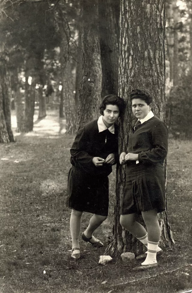 Esphir Libina and her friend Esphir Libina and her friend