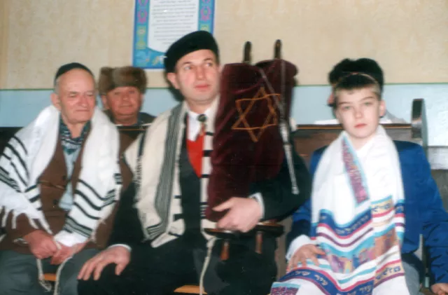 Ringel László a zsinagógában Ringel László a zsinagógában