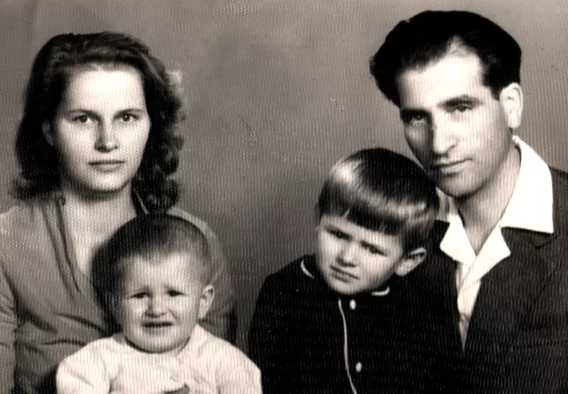 Zoltan Shtern with his family