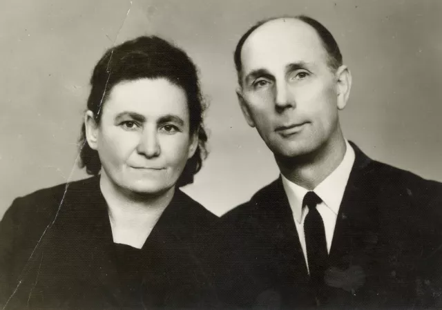 Velkei Jenõ a feleségével