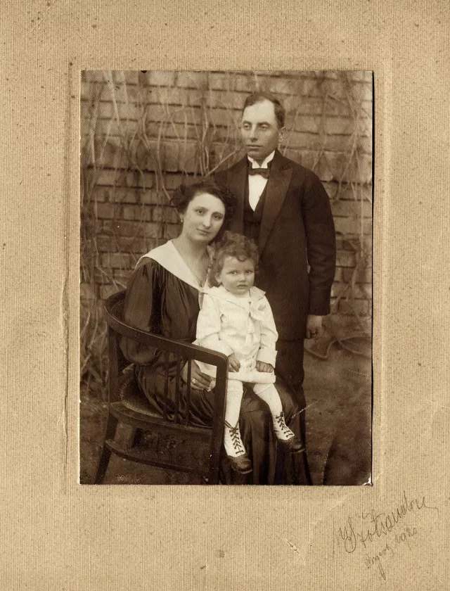 Weschler Lipót a családjával