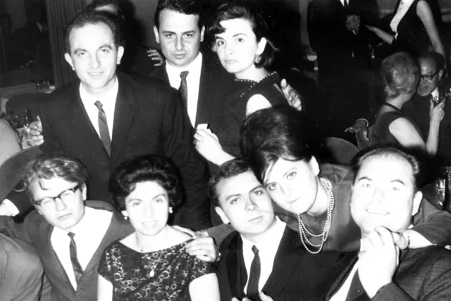 Rebeca Gershon-Levi with fellow students