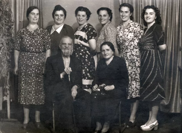 Josef Elazar's family
