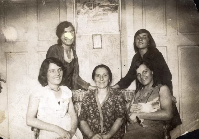 Ester Elazar and her children