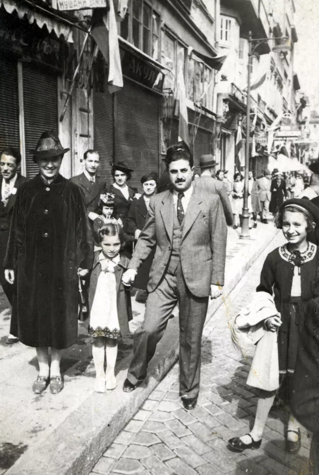 Anelia Kasabova with Lunna and Anriko Albelda