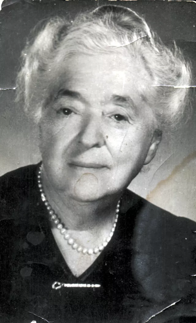 Paula Baracs Paula Baracs