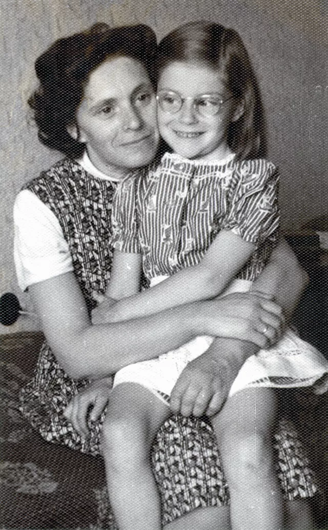 Bella and Rita Bogdanova