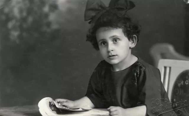 Vera Munkova Vera Munkova