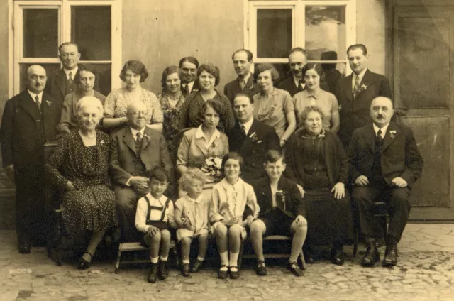 The marriage of Paula Lustigova