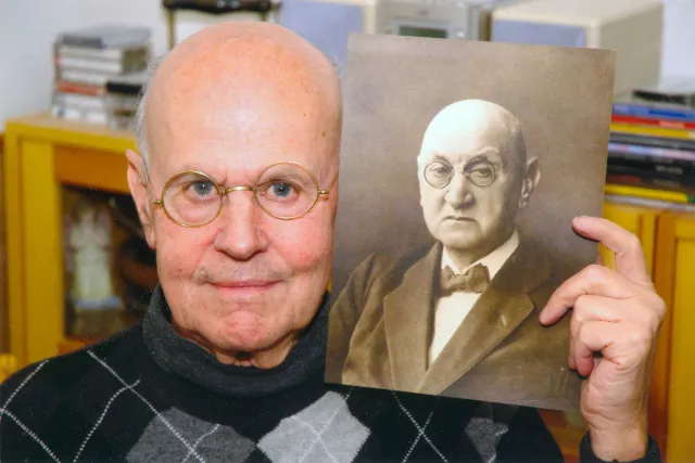 Jiri Munk with a photograph of his grandfather