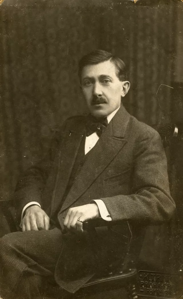 Alfred Weiner Alfred Weiner