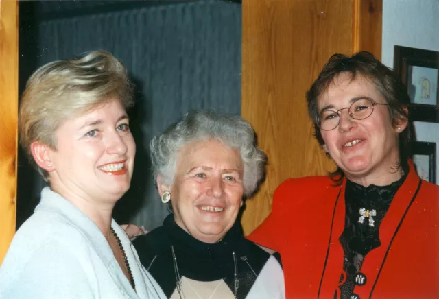Milena Prochazkova with her daughters