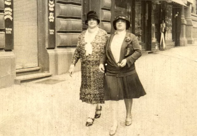 Anna Krauskopfova and her daughter Erna Kolbova