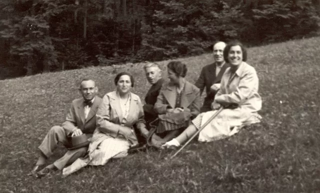 The Paszternak siblings on a trip