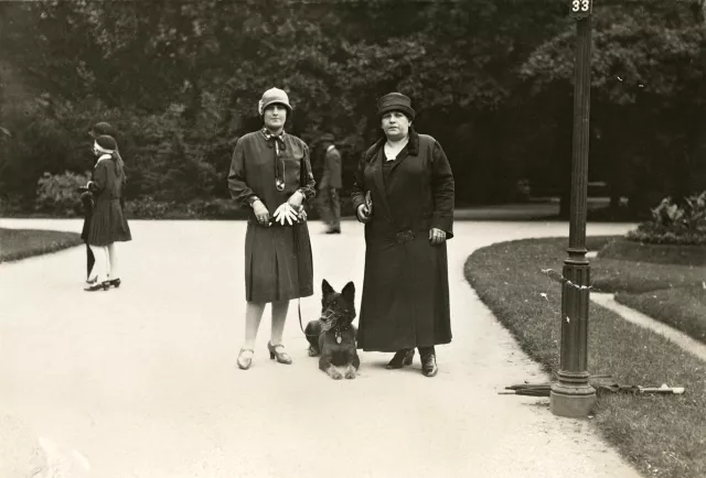 Rubel Olga és édesanyja, Rubel Árminné