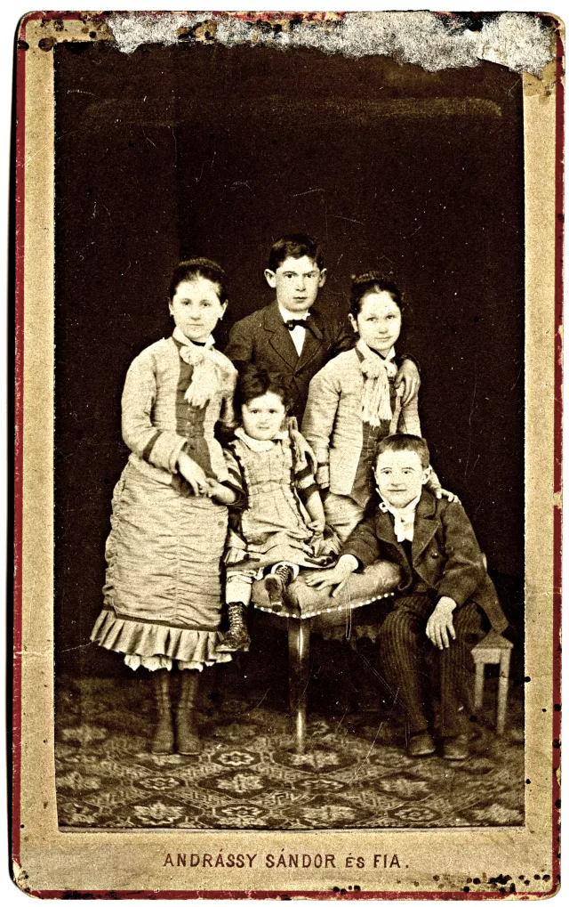 Török  Dezsõné és testvérei