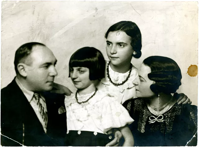 Az Ács család Az Ács család