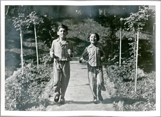 Haskó Györgyike a bátyjával