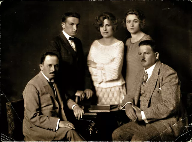 Surányi Imréné és kollégái