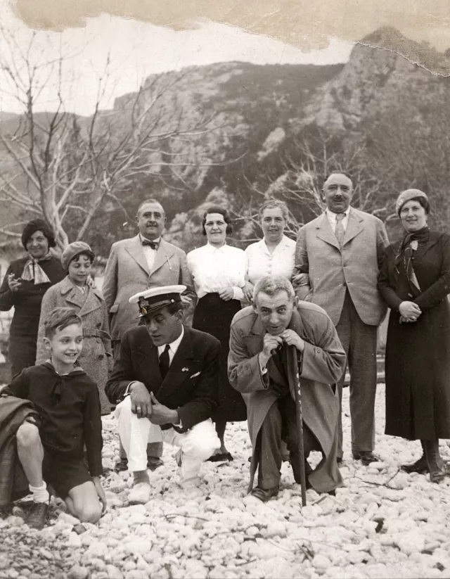 A Gergely házaspár és baráti társasága