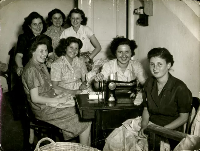 Csoportlép a JOINT varrodában