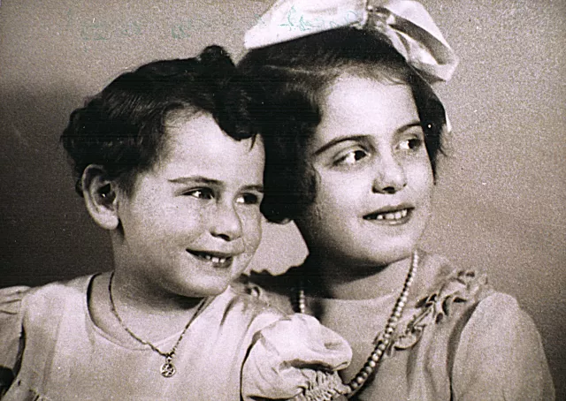 Krämer Zsuzsa és Krämer Mária Krämer Zsuzsa és Krämer Mária