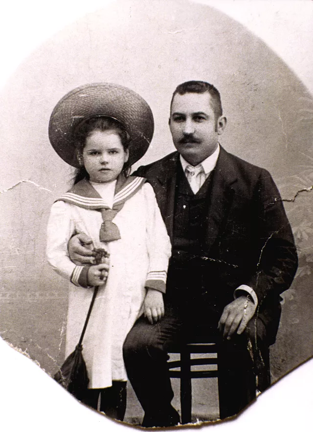 Neuser Lipót és kislánya