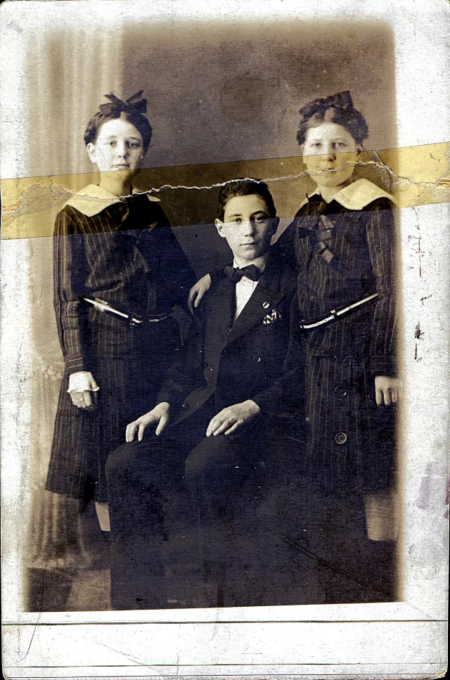 Imre Hamos with his sisters Imre Hamos with his sisters