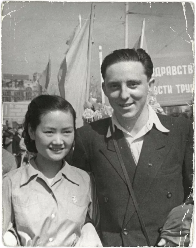 Markovits Pál öccse a barátnõjével