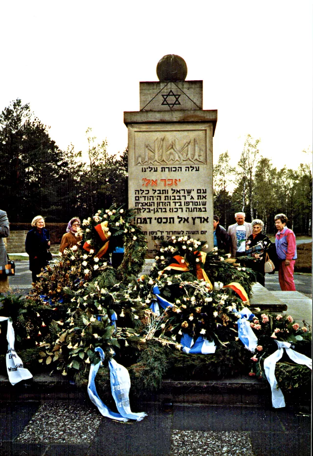 A bergen-belseni emlékmû