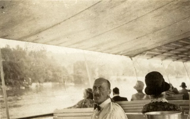 Mojzesz Horowitzon on holiday