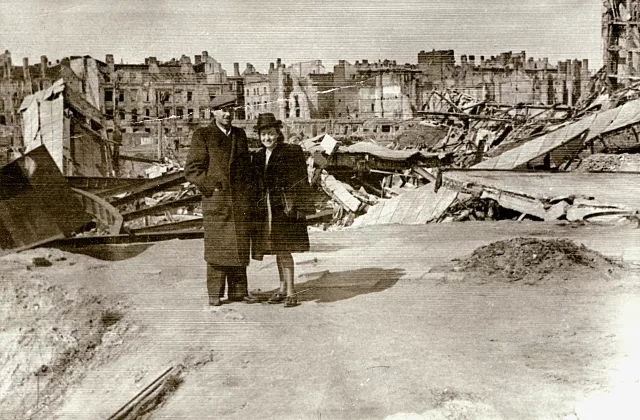 Irena Kirszenbaum with her husband Chil Kirszenbaum