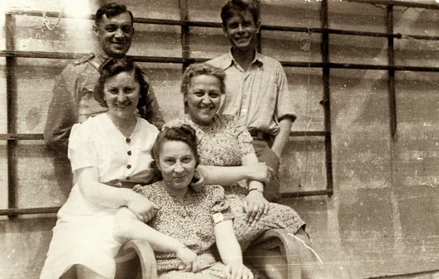 Apolonia Starzec with her friends