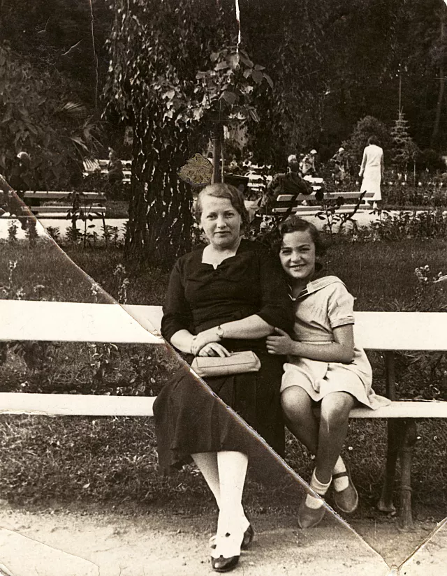 Danuta Mniewska with her mother Ewa Mniewska on holidays