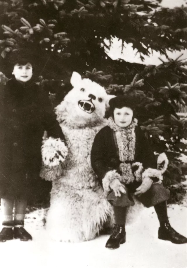 Henryk Lewandowski with his friend Jurek Goldwag