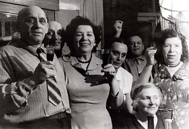 Ania Lapidus and Mania Pinska