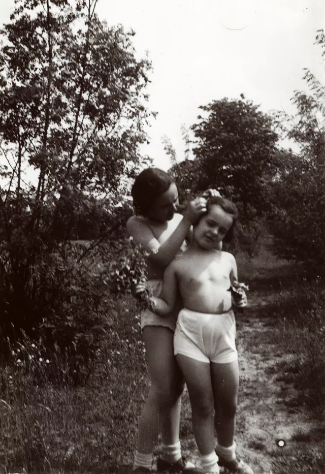 Niusia and Inia Szyfman