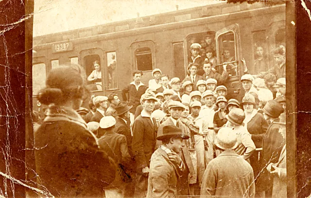 Jozef Sztang's departure for Palestine