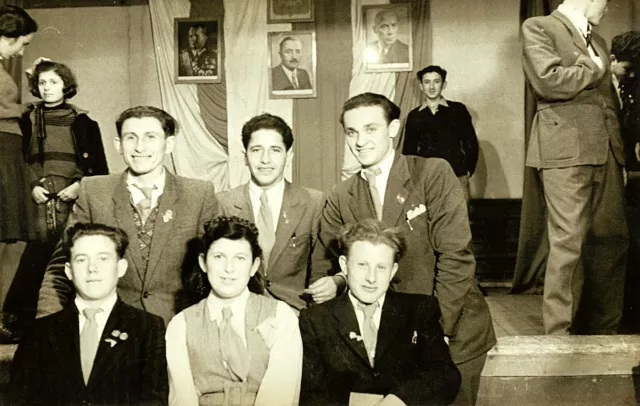 Tomasz Miedzinski with friends