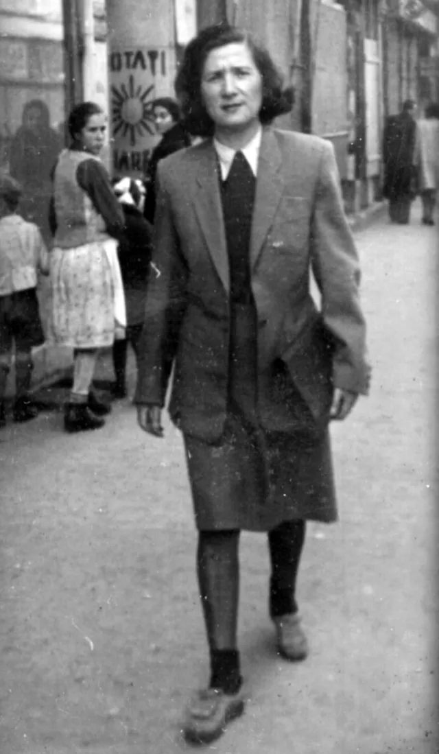 Olga Jakobovics Olga Jakobovics