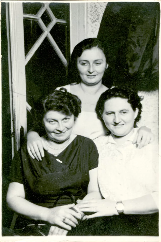 Tili Solomon at Sorana Siriteanu's engagement