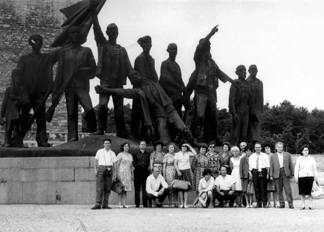 Shimon Danon's visit to Buchenwald