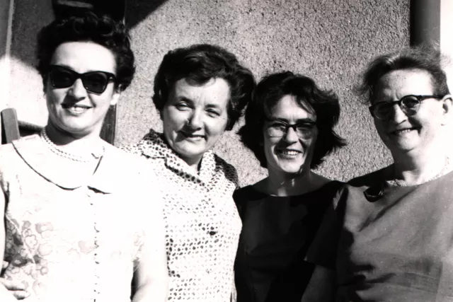 Women from Alexander Bachnar's family